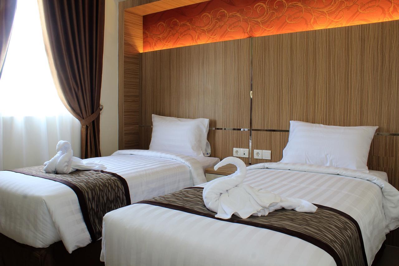 Amadeo Hotel Duri Exterior photo